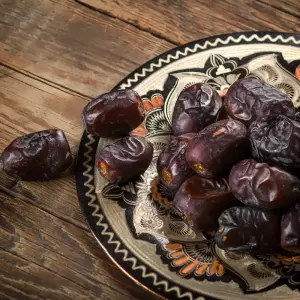 Premium Iranian Mazafati Dates – Bulk Supply | Export via Abrisham Road B2B Platform
