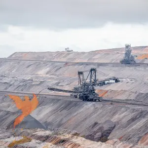 Zarin Ghoghnoos LTD.